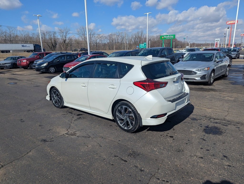 Used 2017 Toyota Corolla iM w/ All-Weather Mat Package image 5