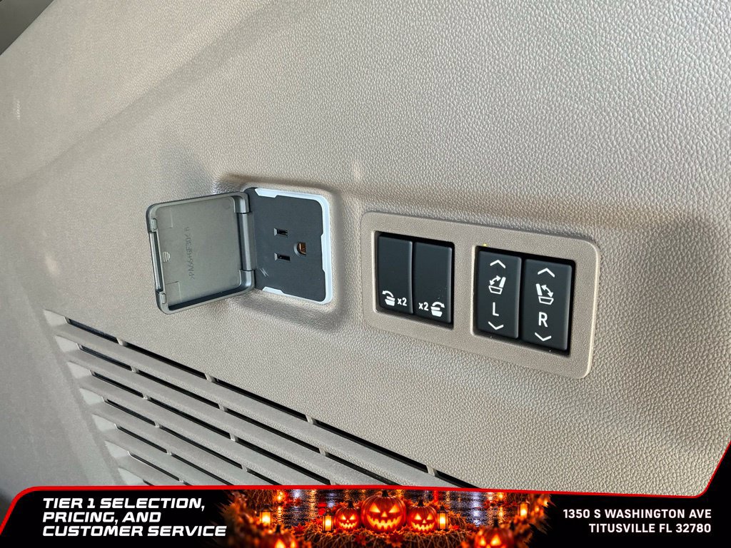 New 2026 GMC Yukon XL Denali w/ Denali Reserve Package RWD image 22