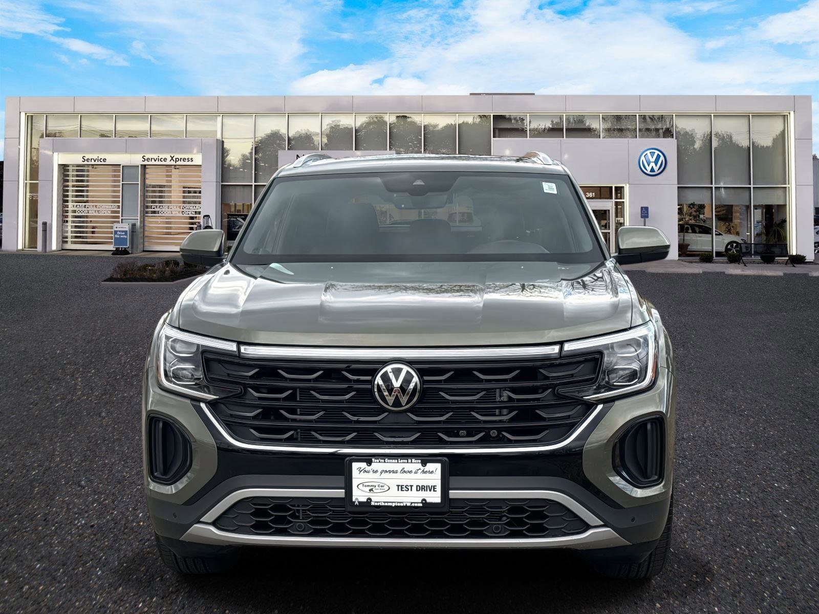 New 2026 Volkswagen Atlas Cross Sport SE image 2