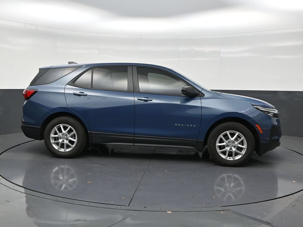 Used 2024 Chevrolet Equinox LS FWD image 6