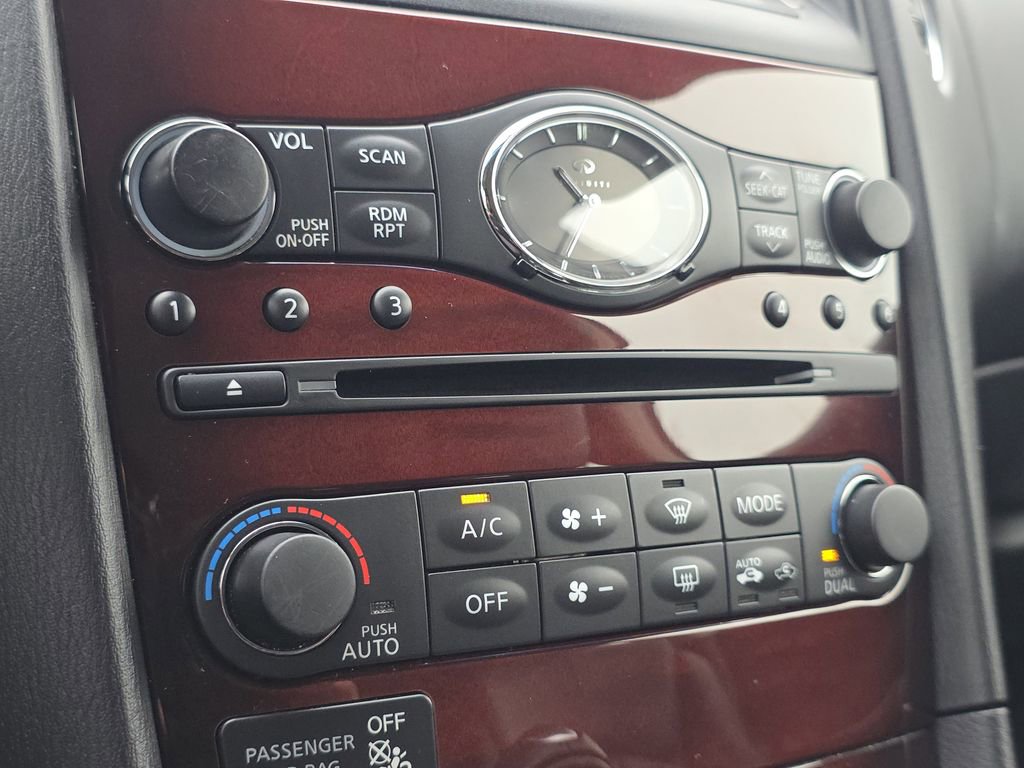 Used 2016 INFINITI QX50 AWD w/ Deluxe Touring Package image 12