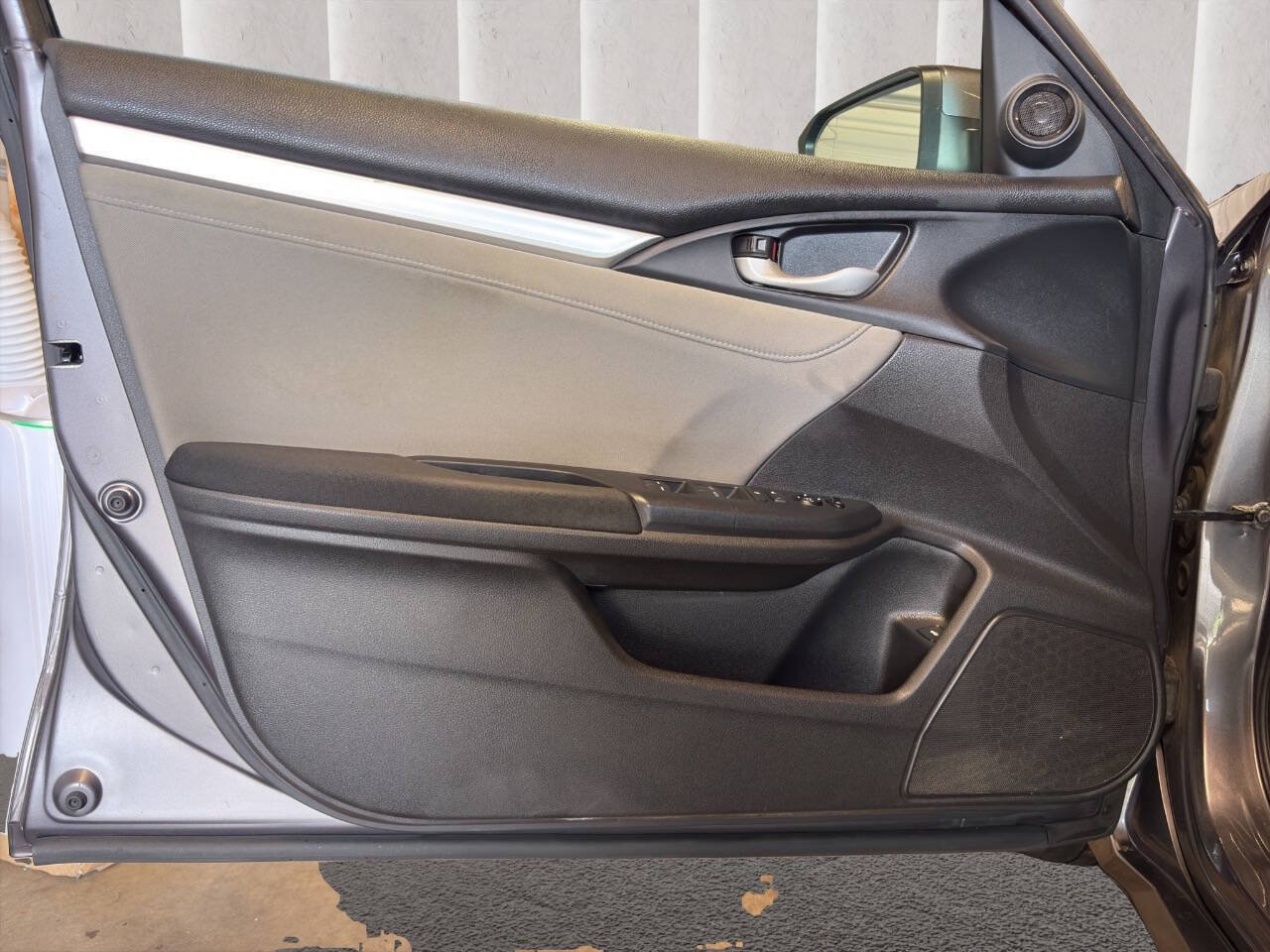 Used 2016 Honda Civic EX-T image 12