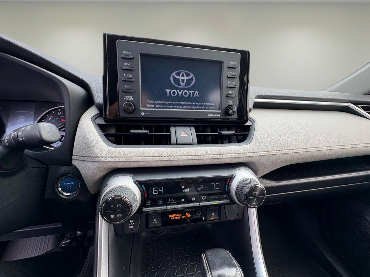 Used 2021 Toyota RAV4 XLE w/ Convenience Package image 19