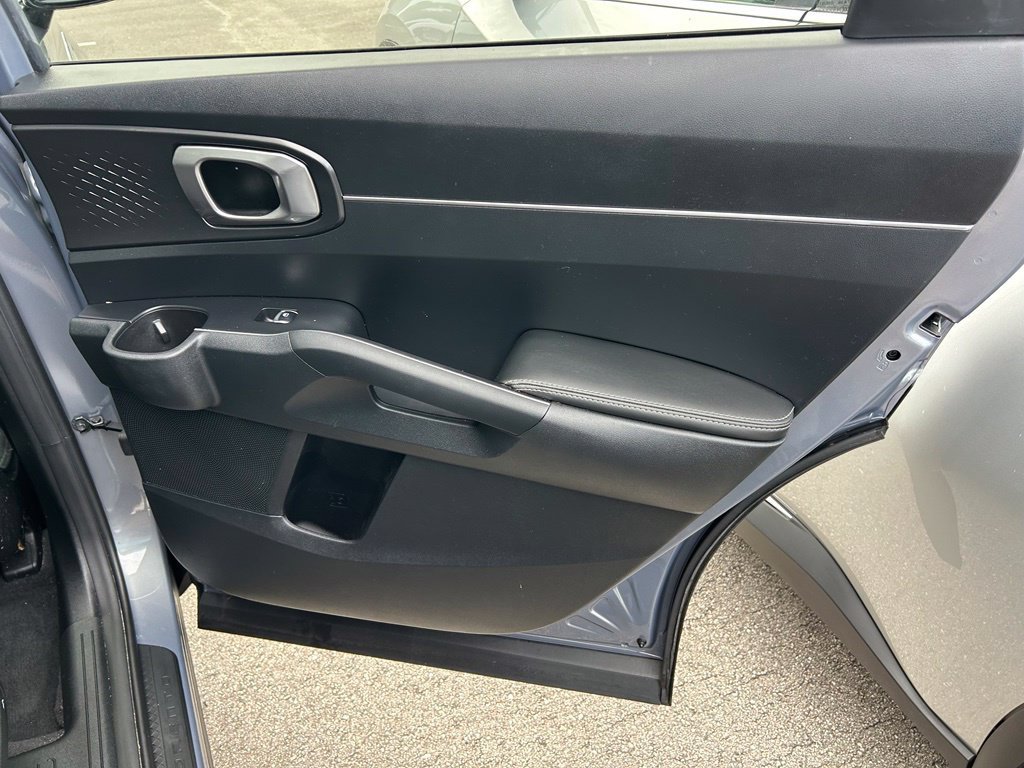 Used 2024 Kia Sorento S w/ Panoramic Sunroof Package FWD image 45