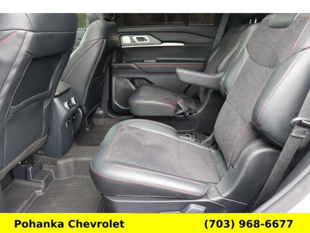Used 2025 Ford Explorer ST w/ Sun And Sound Package image 30