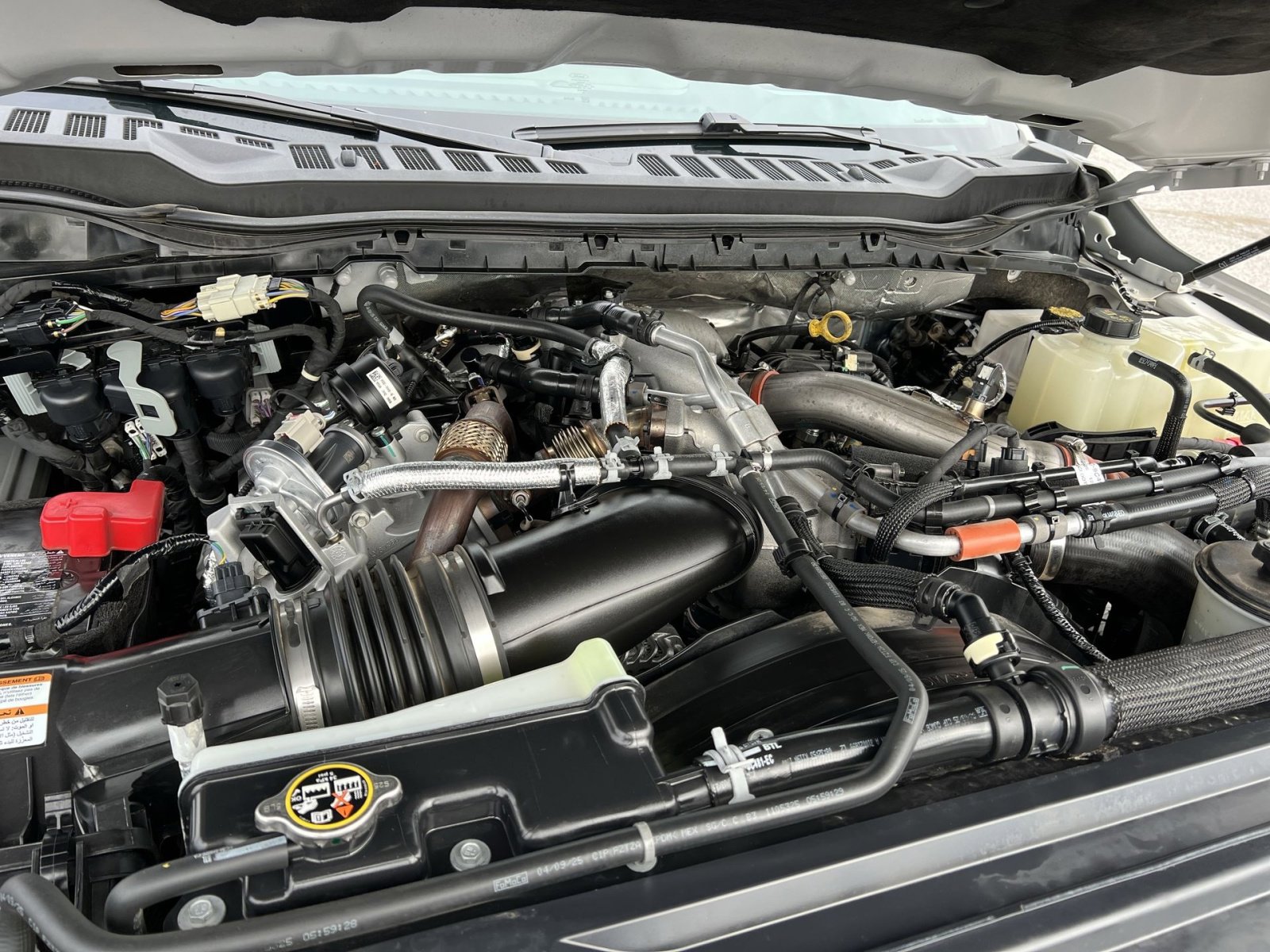 Used 2025 Ford F450 Platinum w/ Platinum Plus Package image 28