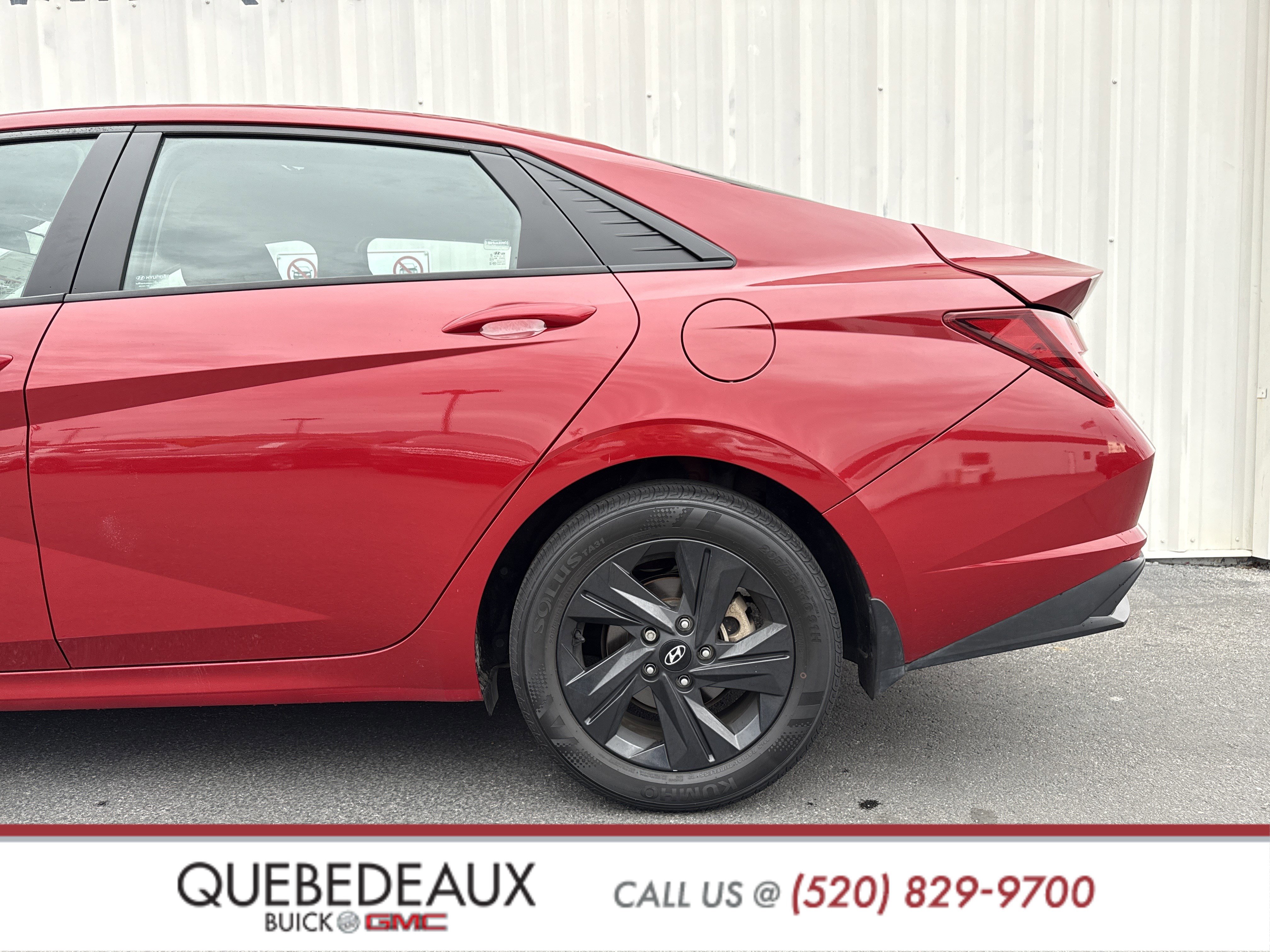 Used 2023 Hyundai Elantra SEL w/ Preferred Accessory Package image 2