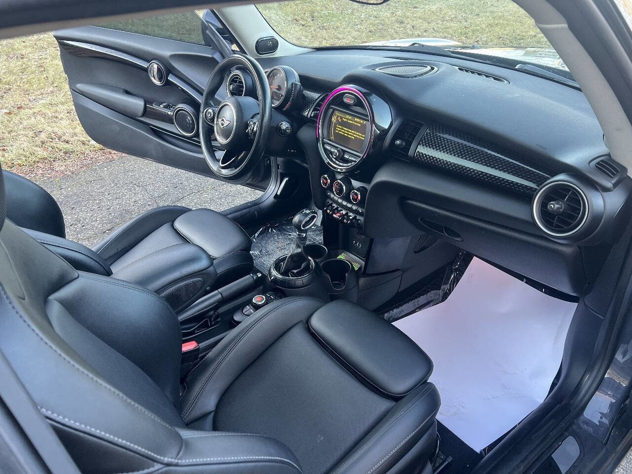 Used 2015 MINI Cooper S image 11