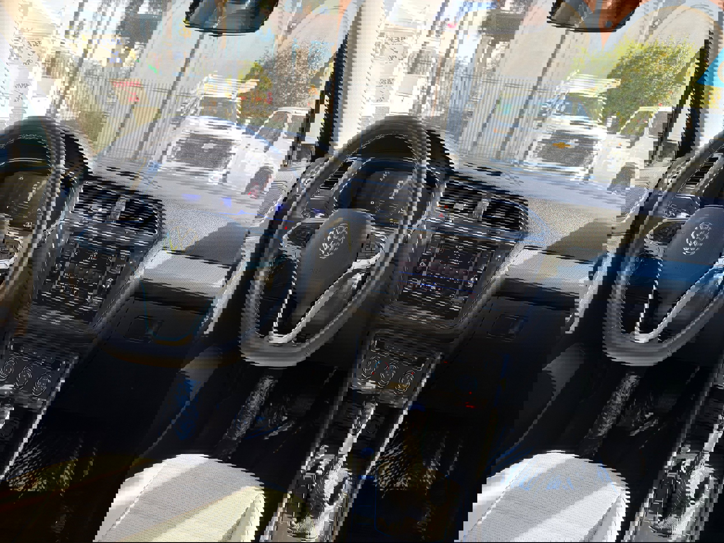 Used 2024 Volkswagen Tiguan S image 22