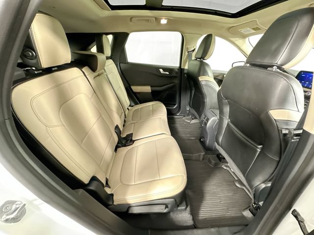 Used 2020 Ford Escape Titanium w/ Titanium Premium Package 2.0 AWD/4WD image 30