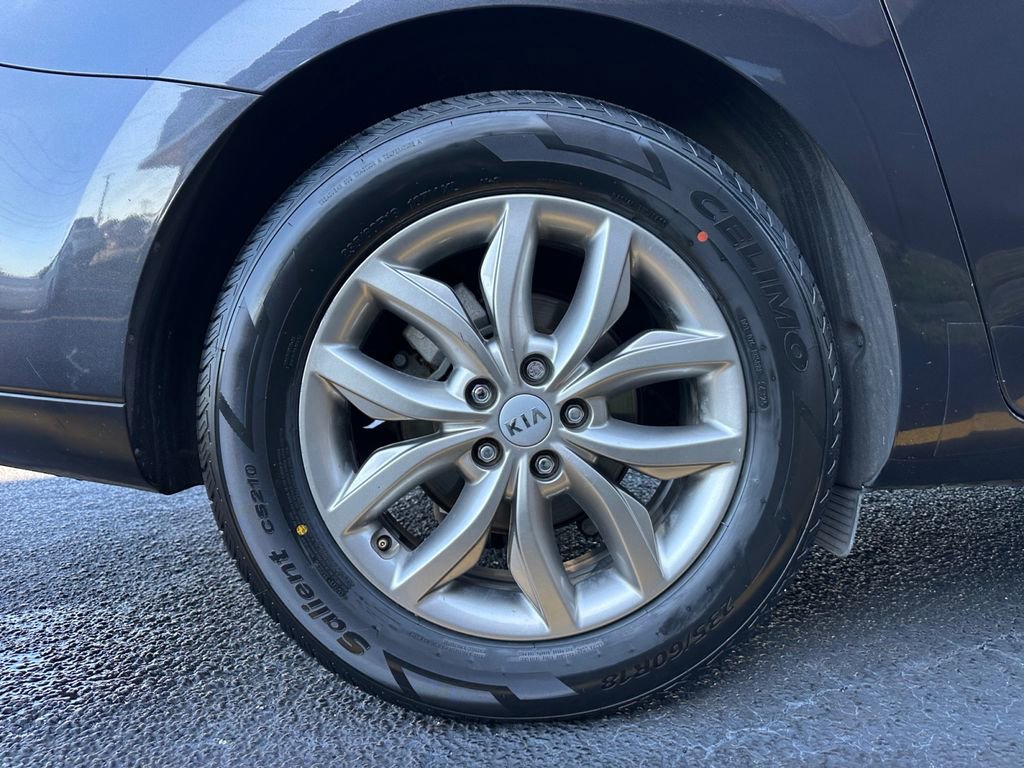 Used 2019 Kia Sedona EX image 46