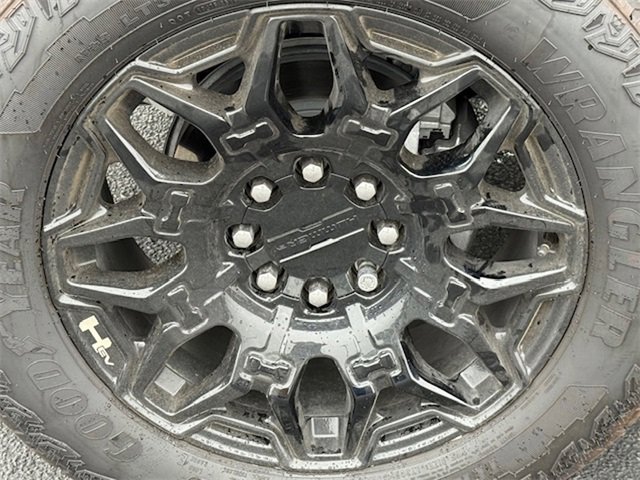 New 2025 GMC Hummer EV 2X image 12