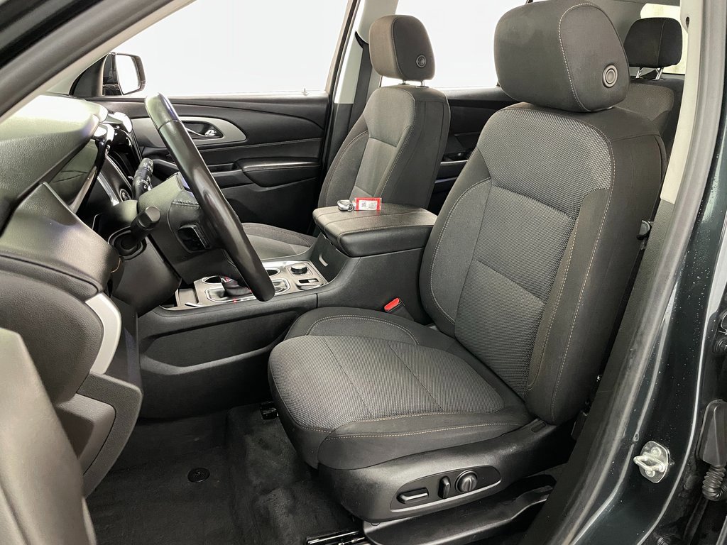 Used 2019 Chevrolet Traverse LT w/ LPO, Floor Liner Package image 23