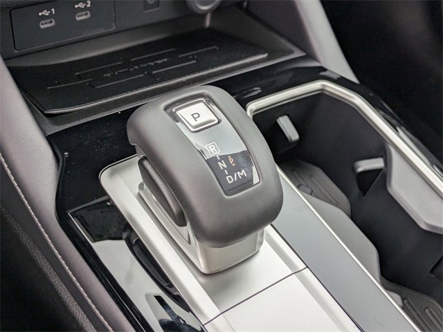 New 2025 Mitsubishi Outlander SE image 24