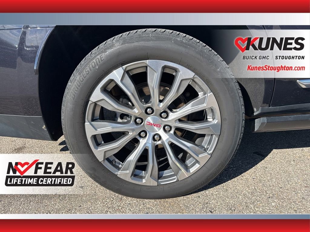 Used 2024 GMC Yukon Denali w/ Denali Reserve Package image 14