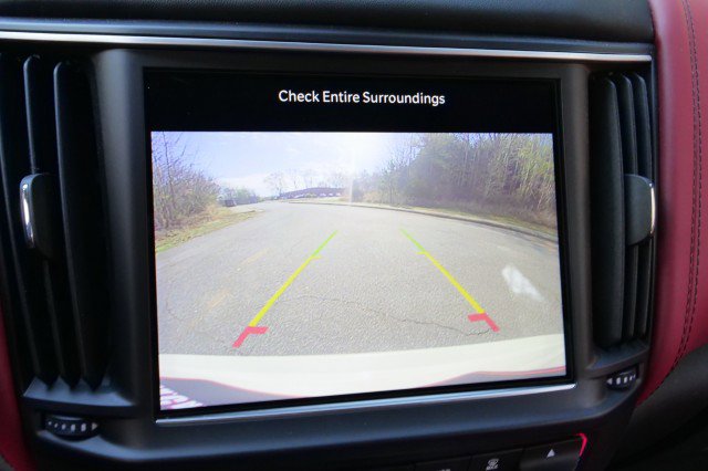 Used 2022 Maserati Levante Modena image 12