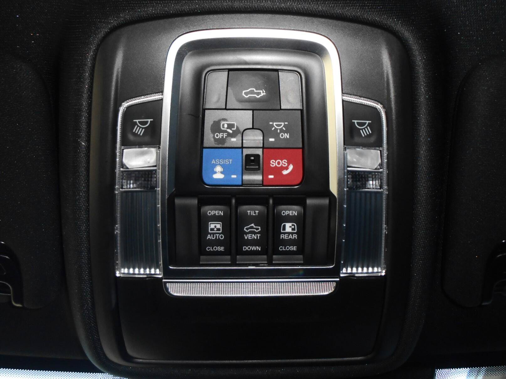 Used 2022 RAM 3500 Limited AWD/4WD image 19