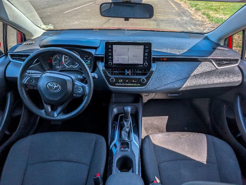 Used 2021 Toyota Corolla LE FWD image 24