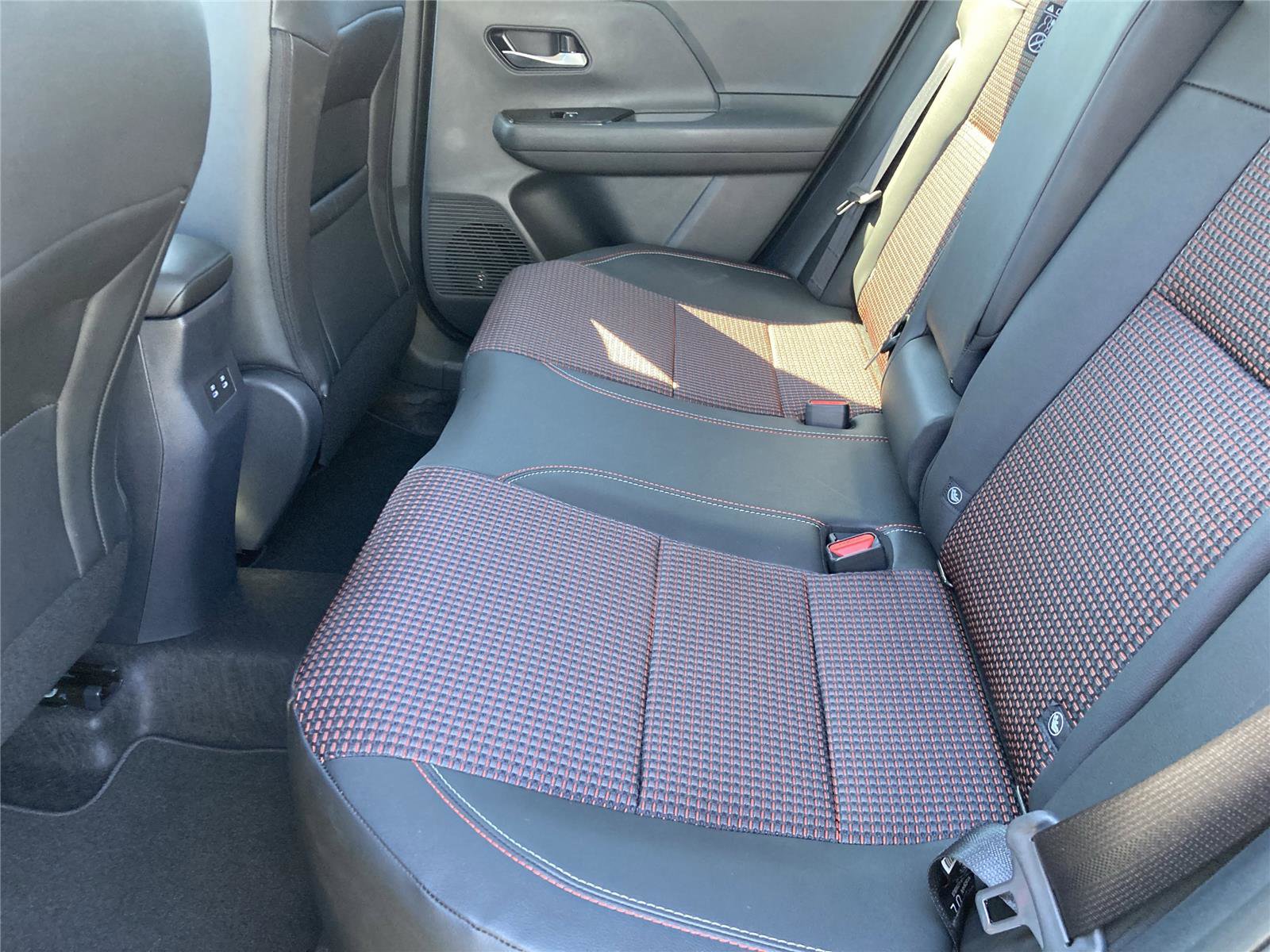 New 2026 Nissan Kicks SR image 26