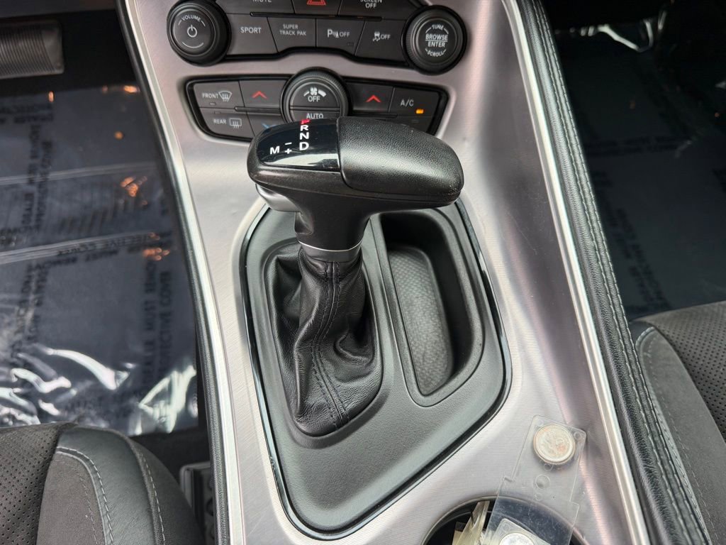 Used 2022 Dodge Challenger R/T w/ Plus Package image 22