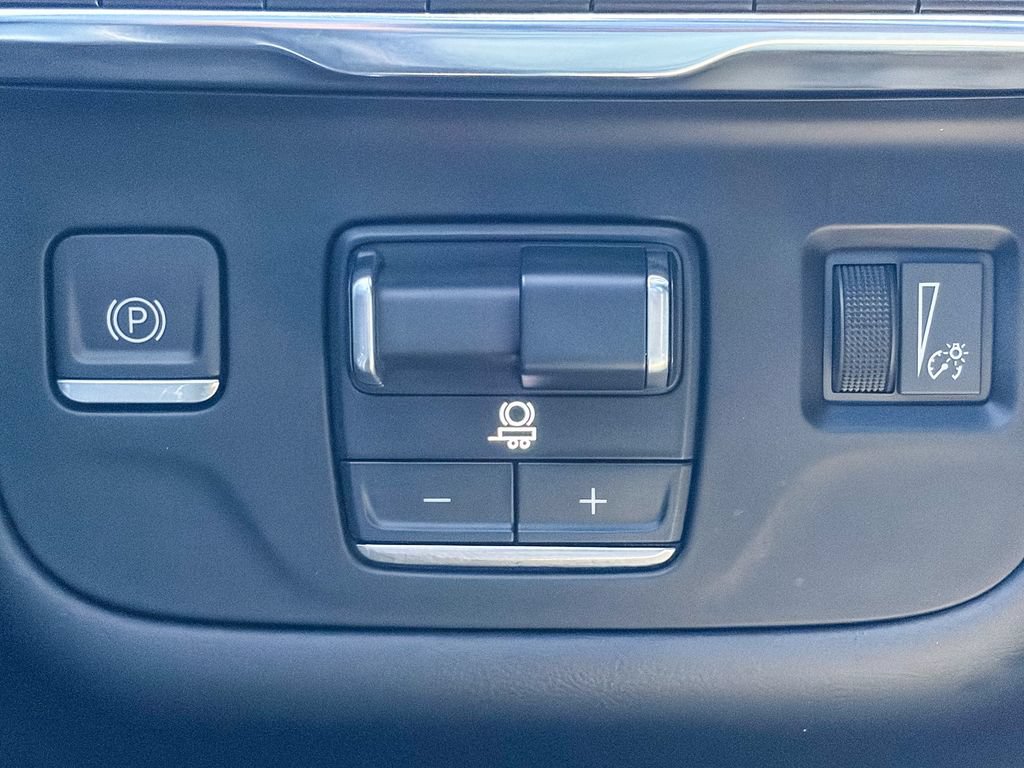 Certified 2023 Cadillac Escalade Sport w/ LPO, ONYX Package AWD/4WD image 42