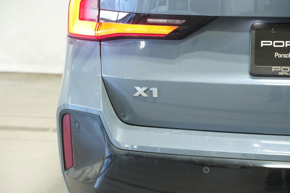 Used 2025 BMW X1 M35i w/ Premium Package image 32
