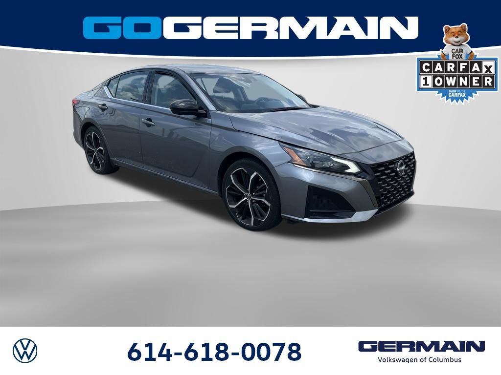 Used 2024 Nissan Altima 2.5 SR FWD image 11