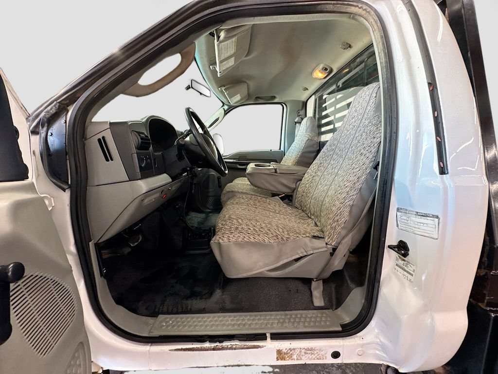 Used 2006 Ford F350 4x4 Regular Cab Super Duty image 20