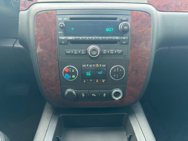Used 2012 Chevrolet Suburban LT AWD/4WD image 11