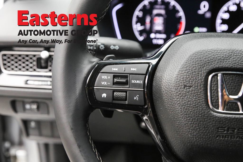 Used 2025 Honda Civic Sport image 15