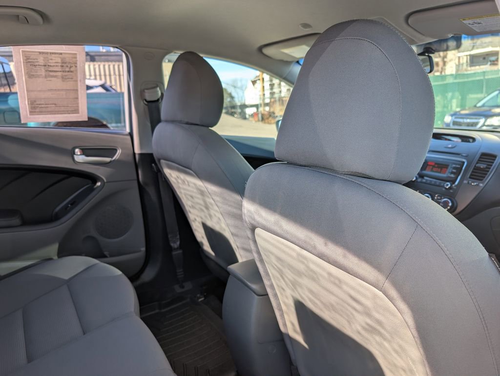 Certified 2017 Kia Forte LX image 17