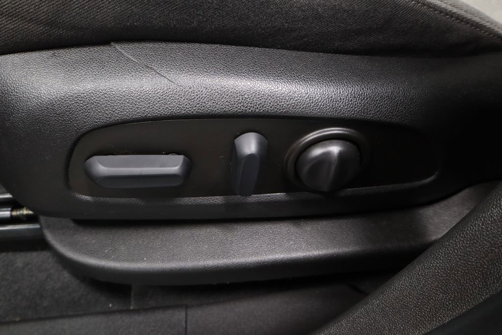 Used 2022 Chevrolet Equinox LS image 22