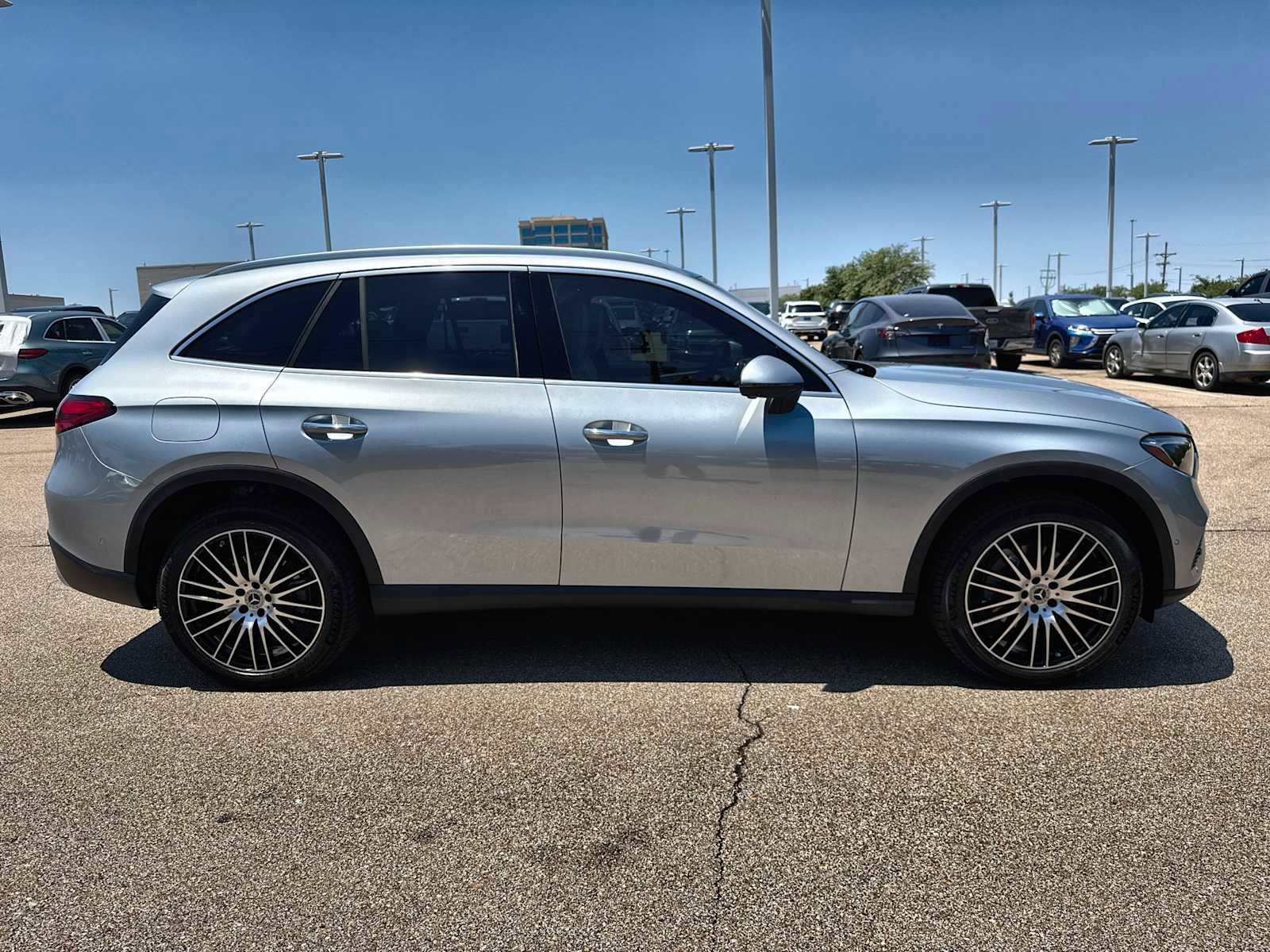Used 2026 Mercedes-Benz GLC 300 4MATIC image 10