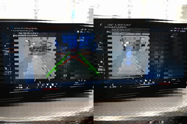 New 2026 BMW 330i xDrive xDrive w/ Convenience Package image 8