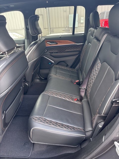 Used 2022 Jeep Grand Cherokee Summit image 15