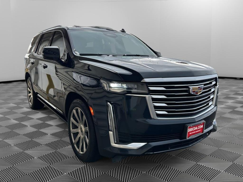 Used 2022 Cadillac Escalade Premium Luxury Platinum w/ Heavy-Duty Trailer Package image 3