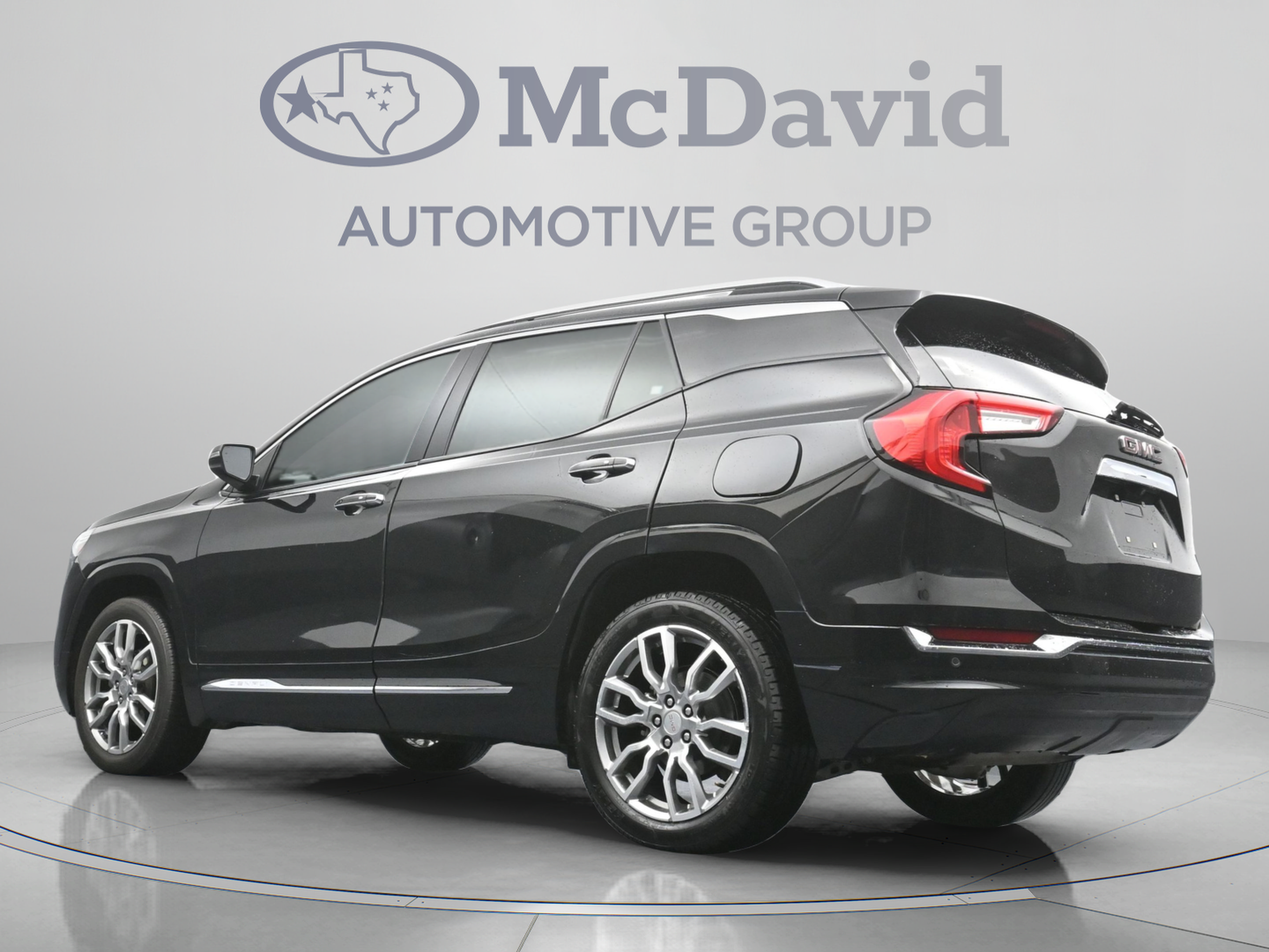 Used 2022 GMC Terrain Denali w/ LPO, Cargo Package AWD/4WD image 32