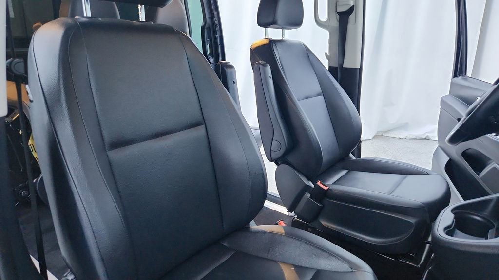 Used 2023 Mercedes-Benz Metris Passenger image 25