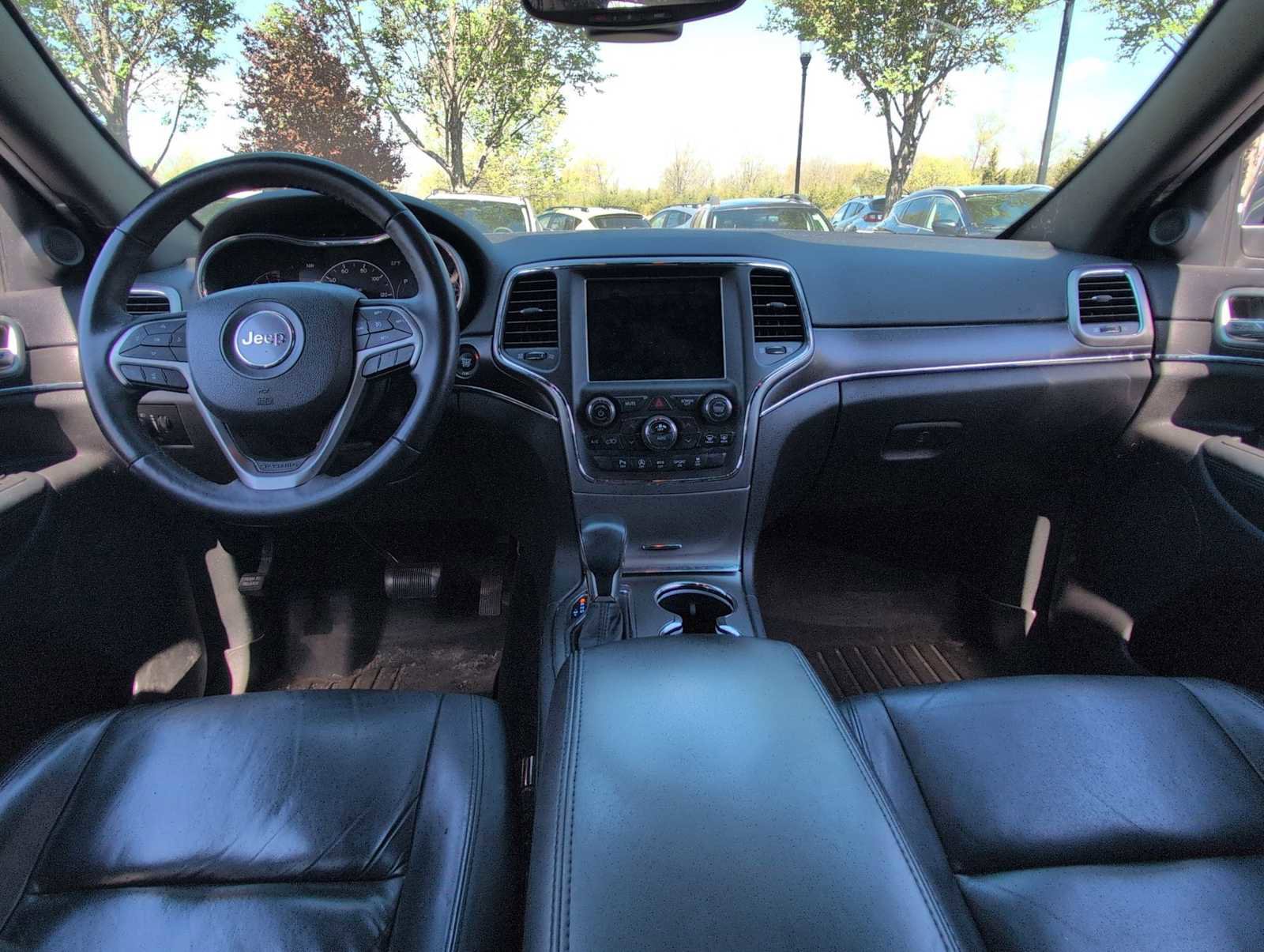 Used 2018 Jeep Grand Cherokee Limited image 13