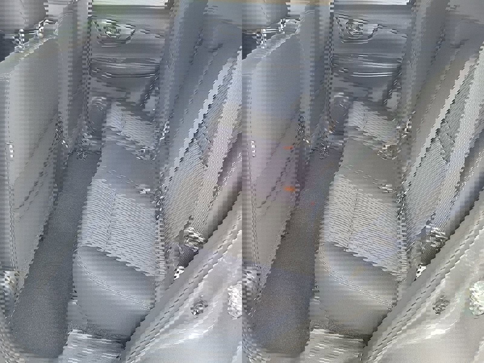 Used 2017 Nissan Rogue S image 28