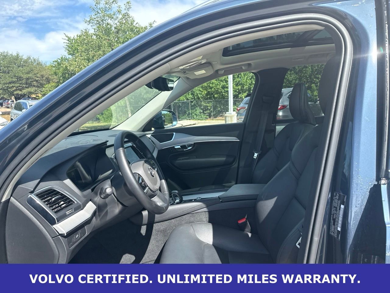 Certified 2025 Volvo XC90 B5 Core AWD/4WD image 19