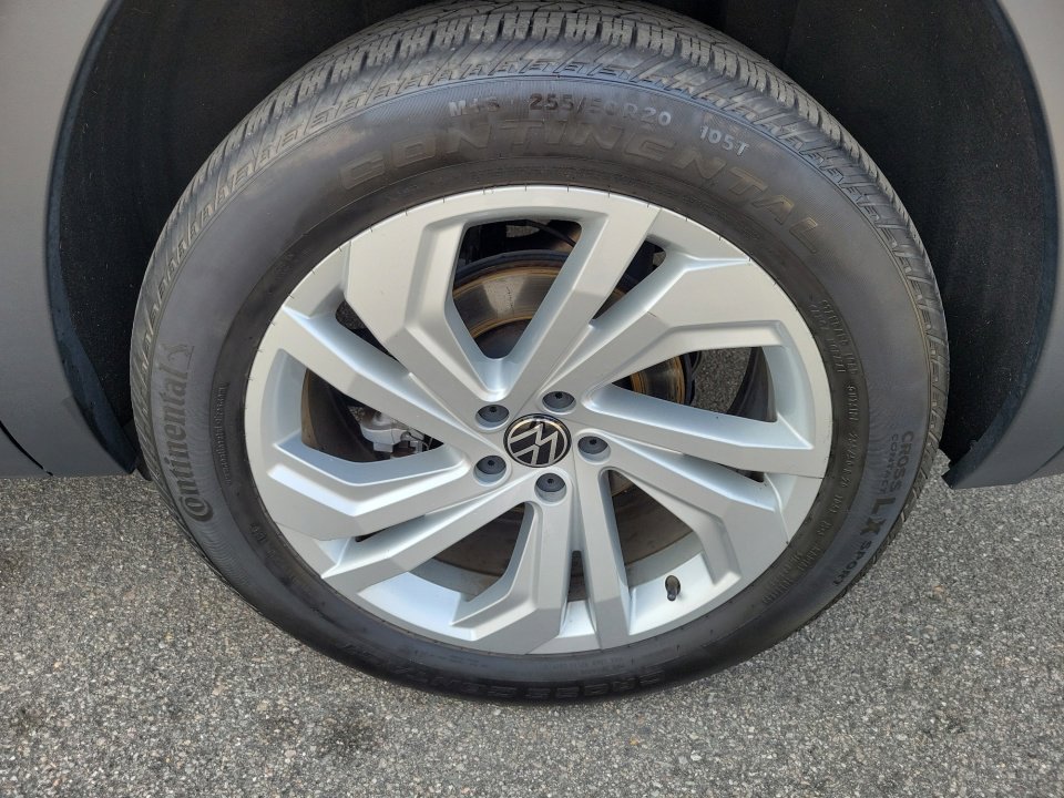 Certified 2021 Volkswagen Atlas SE image 29