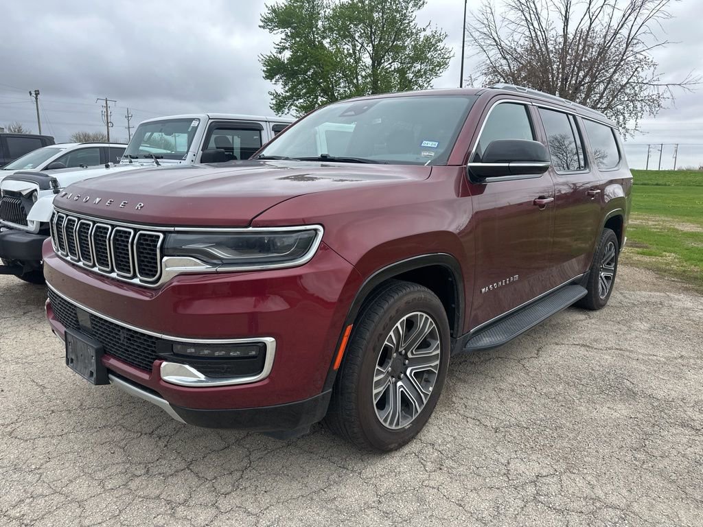 Used 2023 Jeep Wagoneer L Series II AWD/4WD image 16