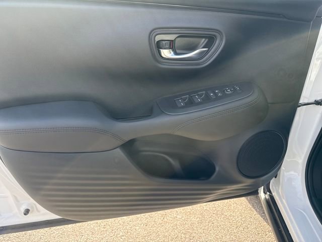 New 2026 Honda HR-V LX image 9