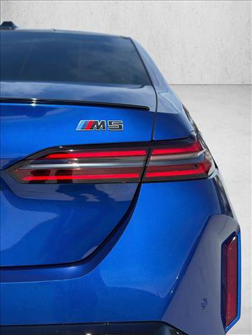 New 2026 BMW M5 w/ Executive Package image 22