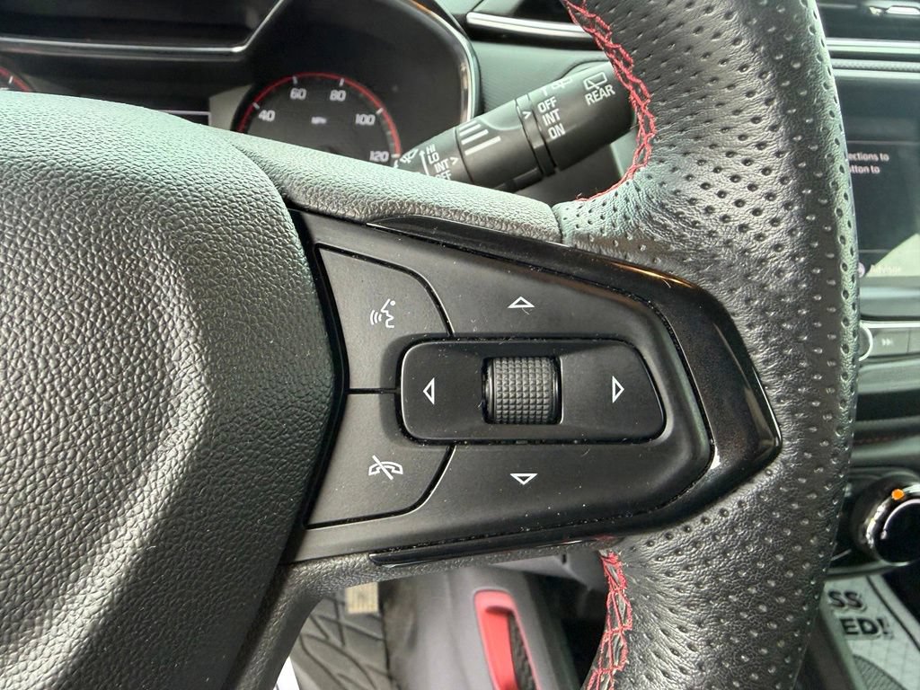 Used 2023 Chevrolet TrailBlazer RS AWD/4WD image 37