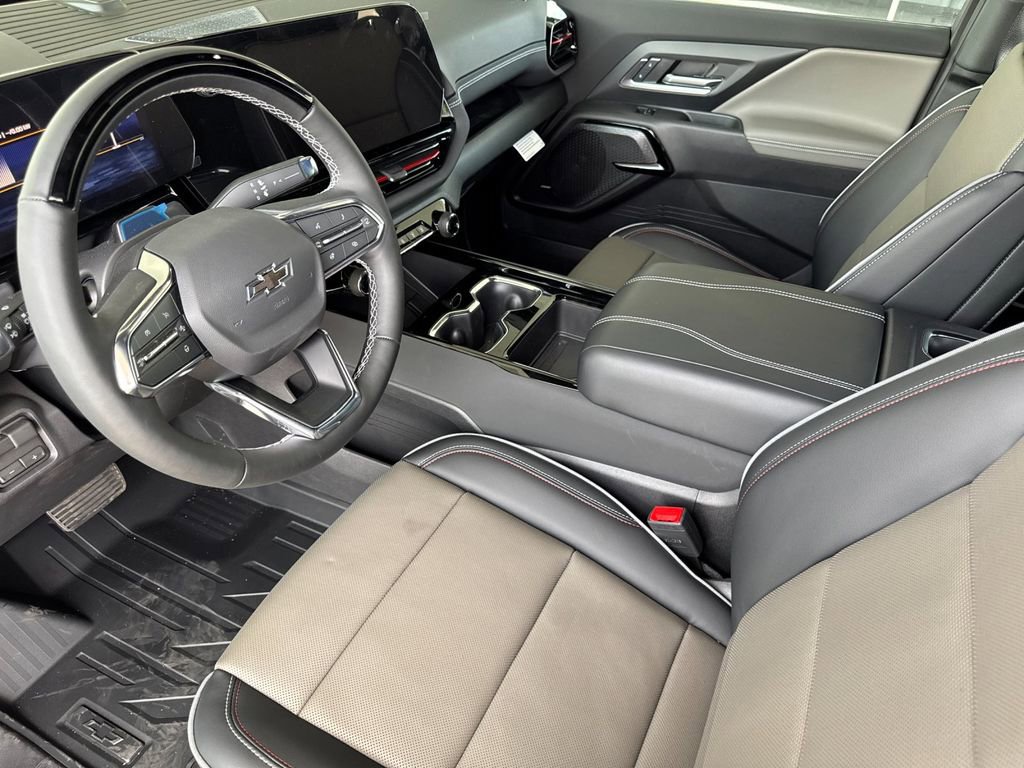 New 2026 Chevrolet Silverado EV Trail Boss w/ Premium Package AWD/4WD image 9