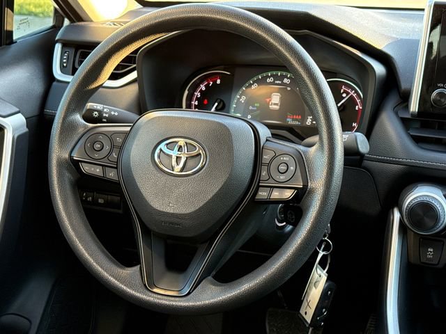 Used 2023 Toyota RAV4 LE image 14