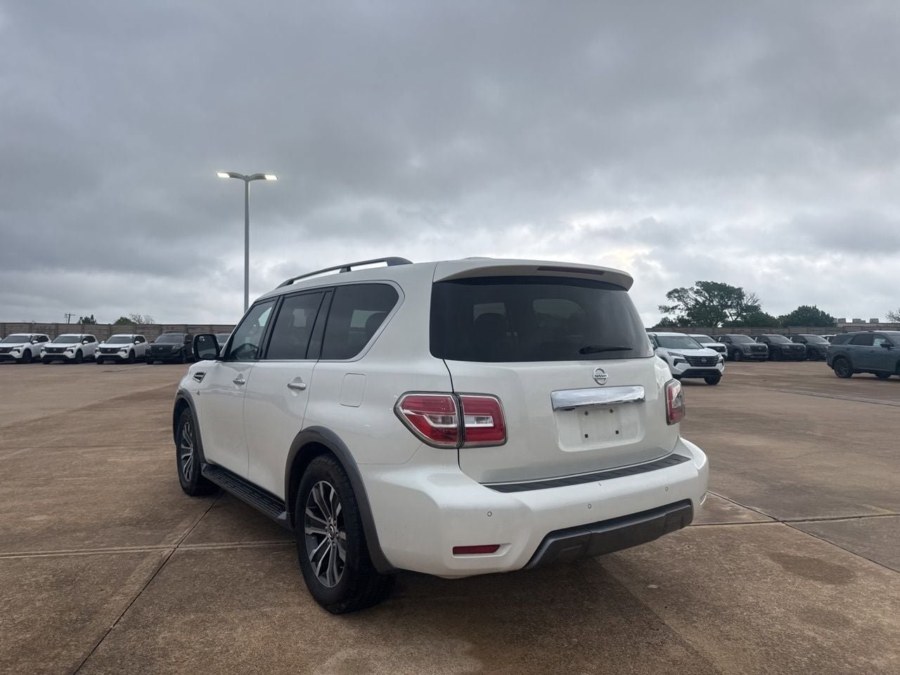 Used 2020 Nissan Armada SL w/ Premium Package image 17