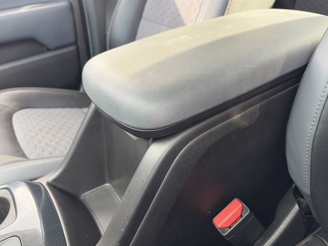 Used 2015 Chevrolet Colorado Z71 AWD/4WD image 30